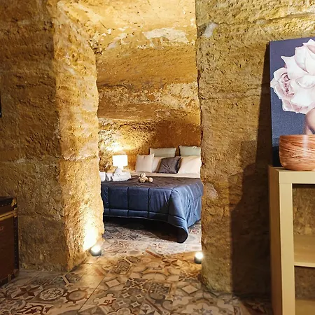 Апартаменты Hyppogenium Aparment Le Catacombe Delle Gogadiada