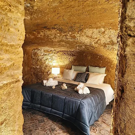 Hyppogenium Aparment Le Catacombe Delle Gogadiada דירה *